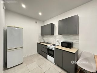 m. Lukhmanovskaya: Apartment, 1-rooms
