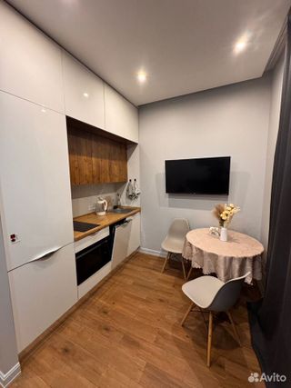 m. Shelepikha: Apartment, studio