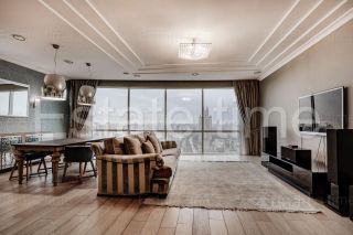 m. Slavyansky bulvar: Apartment, 3-rooms