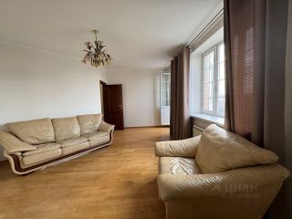 m. Lukhmanovskaya: Apartment, 2-rooms