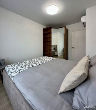 m. Molodezhnaya: Apartment, 2-rooms
