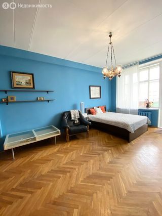 m. Kropotkinskaya: Apartment, 2-rooms