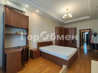 m. Narodnoe Opolchenie: Apartment, 2-rooms