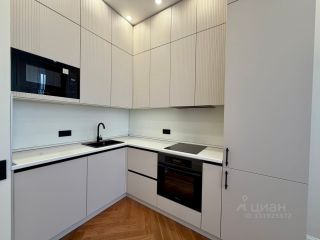 m. ZIL: Apartment, 1-rooms