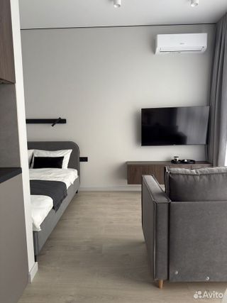 m. Zorge: Apartment, studio