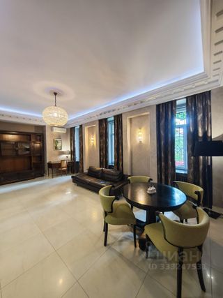 m. Kropotkinskaya: Apartment, 2-rooms