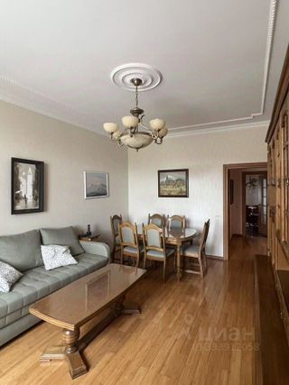 m. Ploschad Gagarina: Apartment, 2-rooms