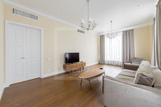 m. Shabolovskaya: Apartment, 3-rooms