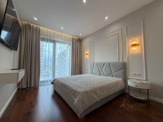 m. ZIL: Apartment, 2-rooms
