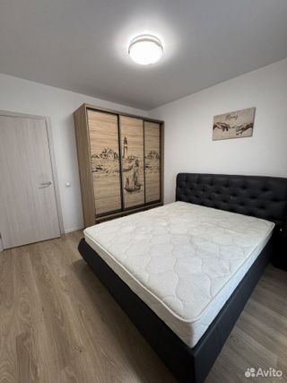 m. Lukhmanovskaya: Apartment, 1-rooms