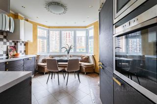 m. Novokosino: Apartment, 3-rooms