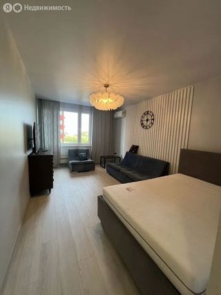 m. ZIL: Apartment, 1-rooms