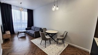 m. ZIL: Apartment, 2-rooms