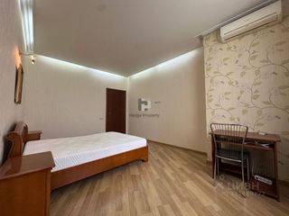 m. Yugo-Zapadnaya: Apartment, 2-rooms