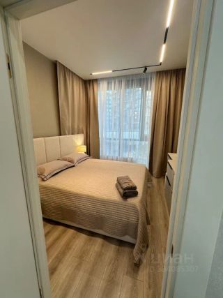 m. ZIL: Apartment, 2-rooms