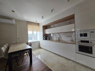 m. Kievskaya: Apartment, 3-rooms