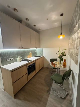 m. Maryina Roscha: Apartment, studio