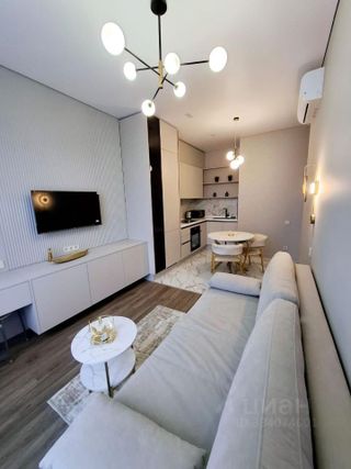 m. ZIL: Apartment, 2-rooms