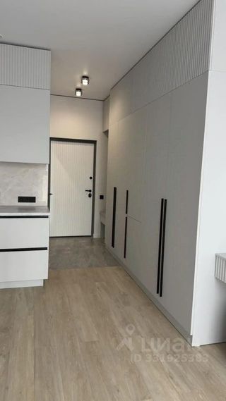 m. Kalitniki: Apartment, studio