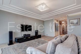 m. Slavyansky bulvar: Apartment, 3-rooms