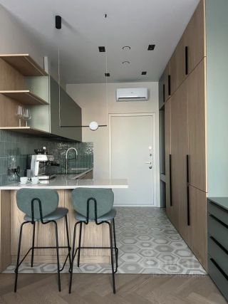 m. Aminyevskaya: Apartment, studio