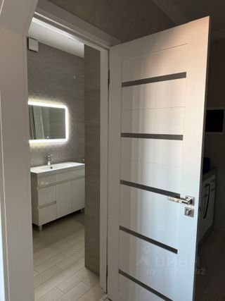 m. ZIL: Apartment, 1-rooms