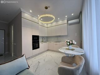 m. Serp i Molot: Apartment, 2-rooms