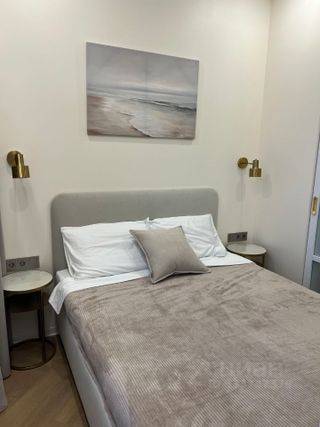 m. Dubrovka: Apartment, studio