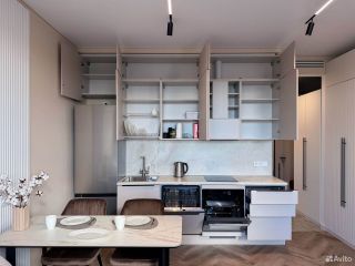 m. Maryina Roscha: Apartment, studio