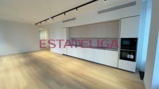 m. Ulitsa 1905 goda: Apartment, 4-rooms