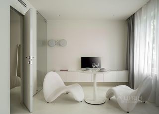 m. Ploschad trekh vokzalov: Apartment, 1-rooms