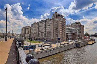 m. Kropotkinskaya: Apartment, 2-rooms