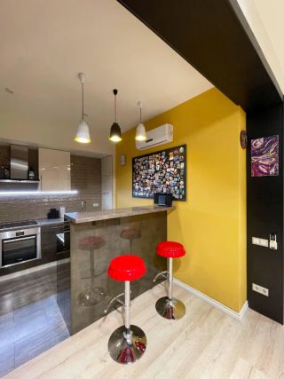 m. Molodezhnaya: Apartment, 2-rooms