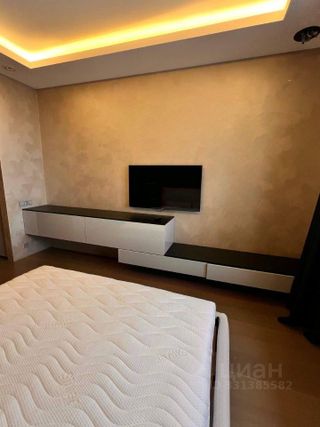 m. Oktyabrskoe pole: Apartment, 2-rooms