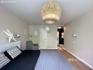 m. Oktyabrskoe pole: Apartment, 1-rooms