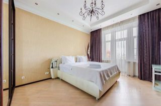 m. Barrikadnaya: Apartment, 2-rooms