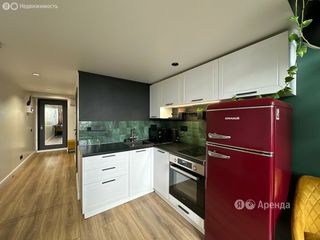 m. Sokol: Apartment, studio