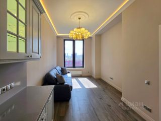 m. ZIL: Apartment, 1-rooms