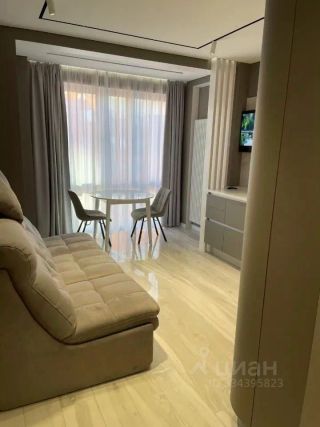 m. ZIL: Apartment, 2-rooms