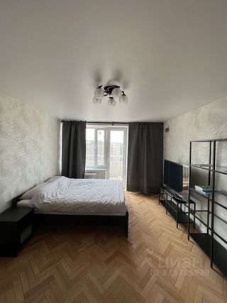 m. Ploschad trekh vokzalov: Apartment, 1-rooms