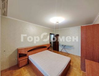 m. Kuzminki: Apartment, 2-rooms