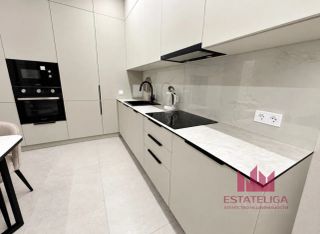 m. ZIL: Apartment, 2-rooms