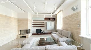 m. Barrikadnaya: Apartment, 4-rooms