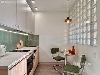 m. Maryina Roscha: Apartment, studio