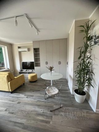 m. Kutuzovskaya: Apartment, studio