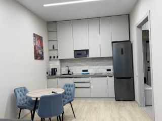 m. ZIL: Apartment, studio