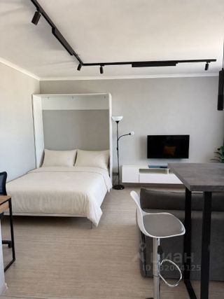 m. Grachevskaya: Apartment, studio