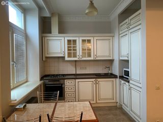 m. Mayakovskaya: Apartment, 2-rooms