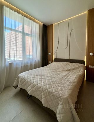 m. ZIL: Apartment, 2-rooms