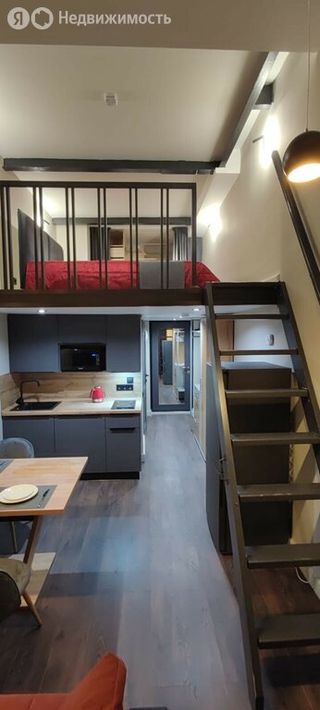 m. Sokol: Apartment, studio
